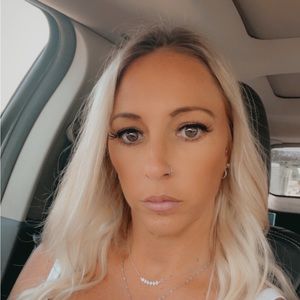 Meet your Posher, Kara